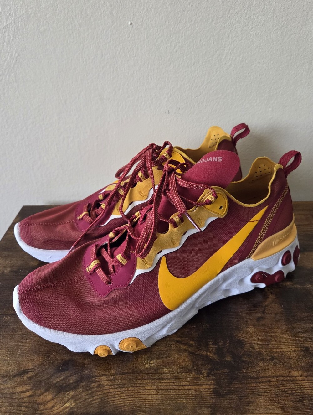 Nike React Element 55 USC Trojans Red Gold NCAA CK4853-600 Men's Size 10